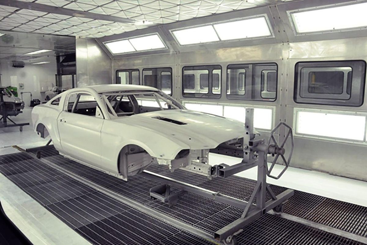 HighBake Production Paint System Gallery Penske Vehicle Services