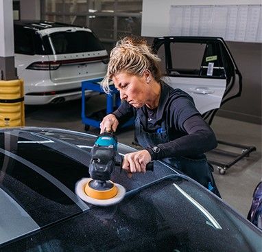 Mechanical polishing a vehicle